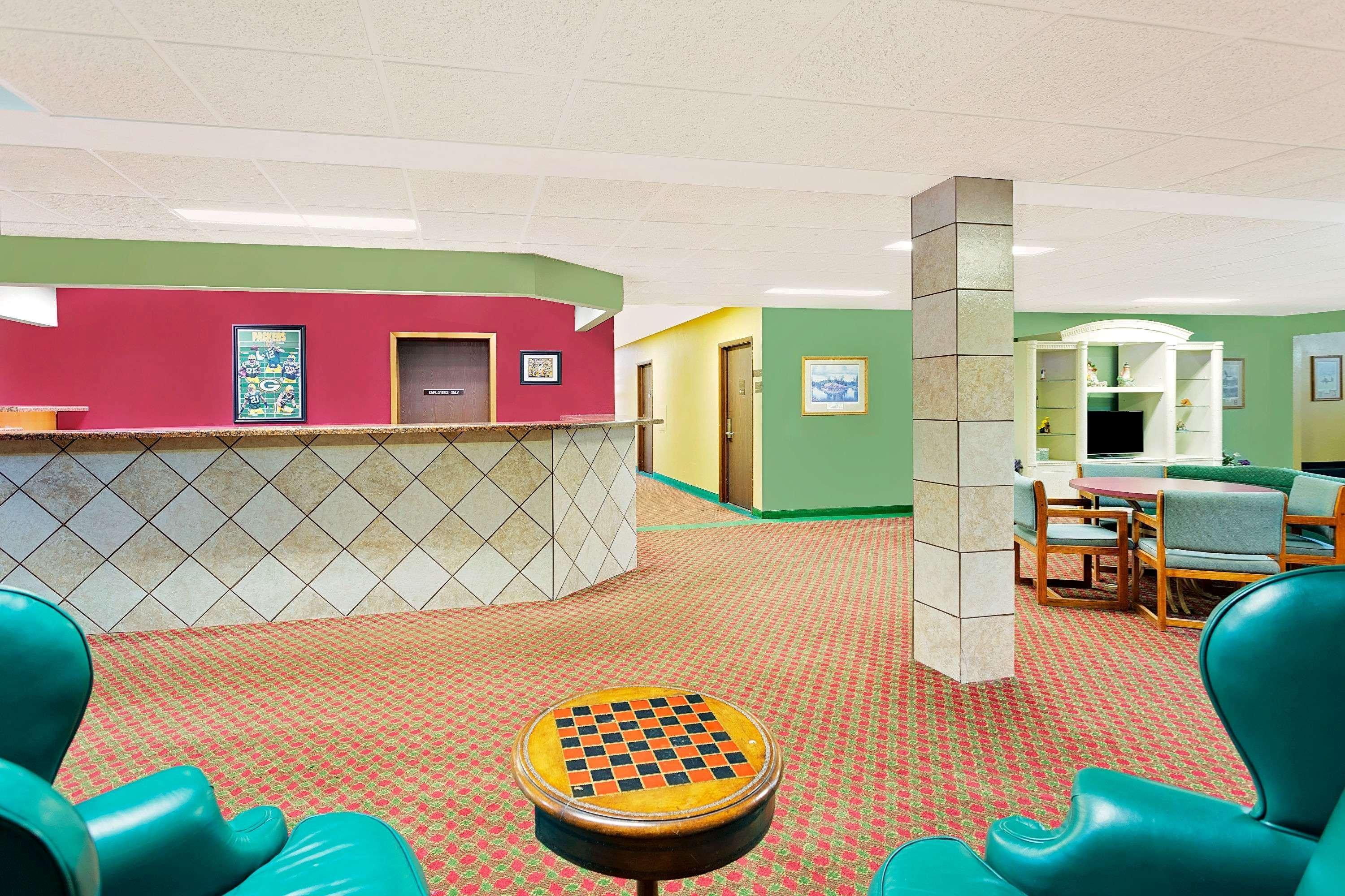 Hotel Super 8 By Wyndham Sturgeon Bay Extérieur photo