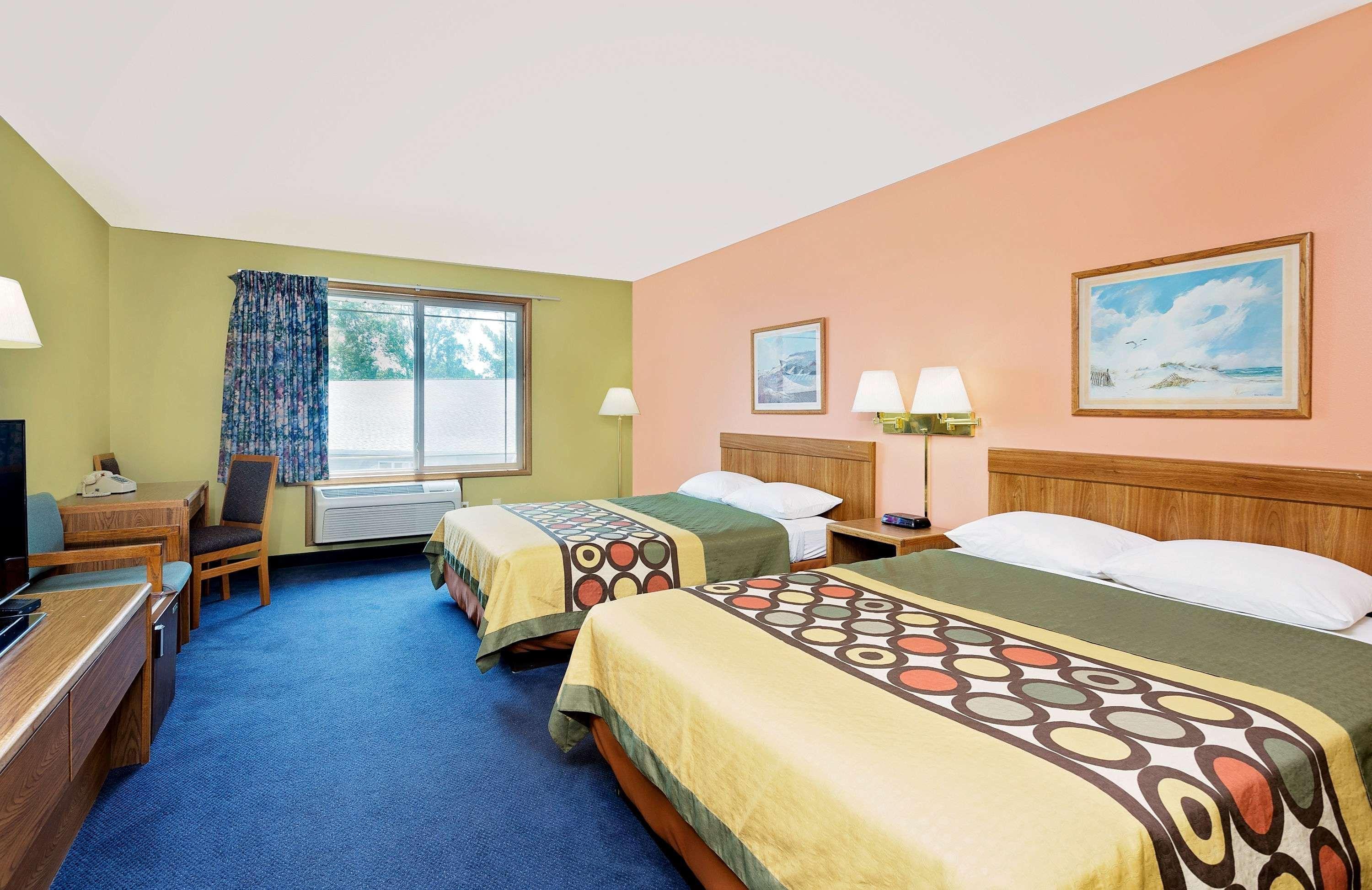 Hotel Super 8 By Wyndham Sturgeon Bay Extérieur photo