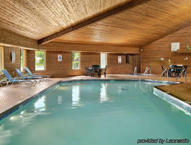 Hotel Super 8 By Wyndham Sturgeon Bay Extérieur photo